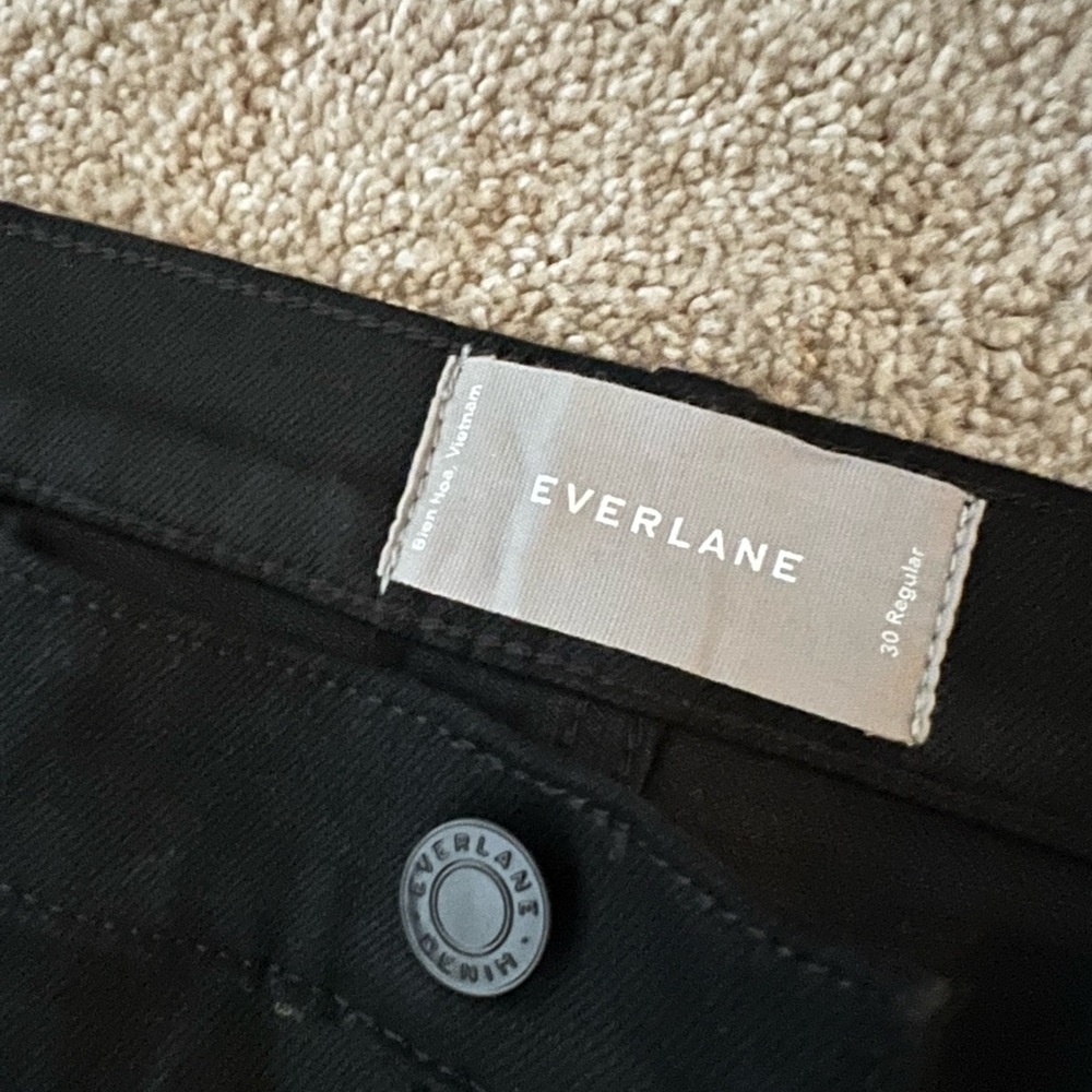Everlane black curvy bottom jeans